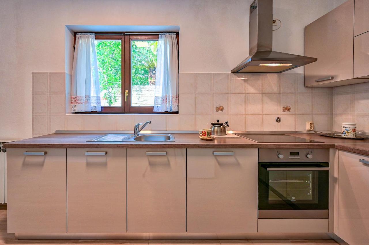 Iby Apartment Pula Ngoại thất bức ảnh