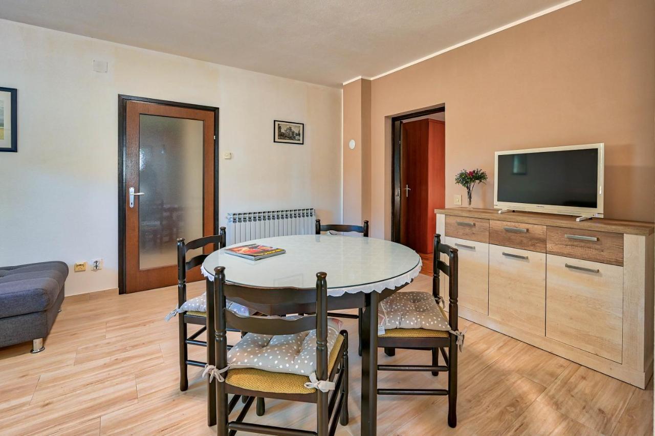 Iby Apartment Pula Ngoại thất bức ảnh
