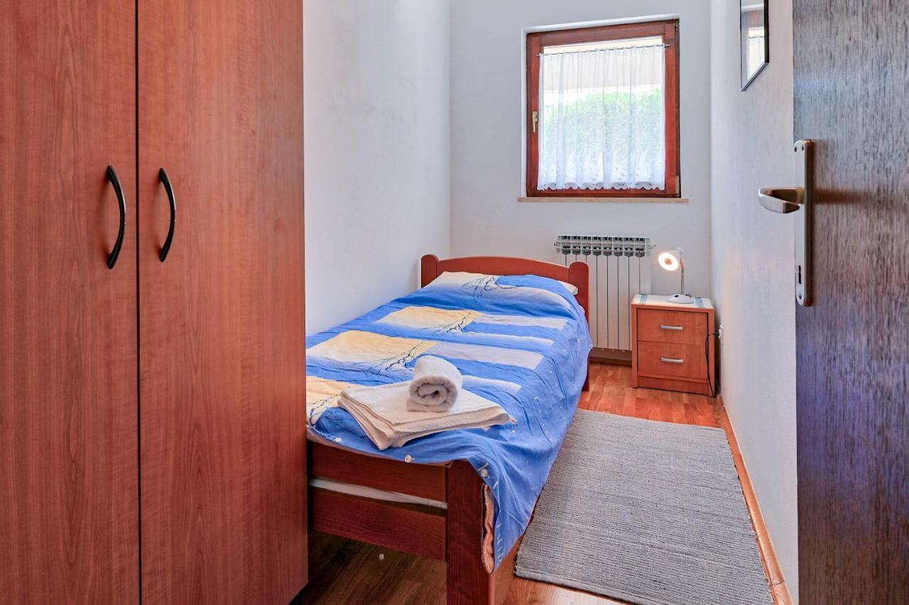Iby Apartment Pula Ngoại thất bức ảnh