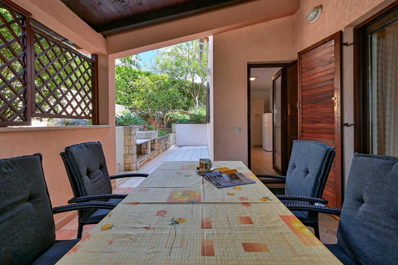 Iby Apartment Pula Ngoại thất bức ảnh